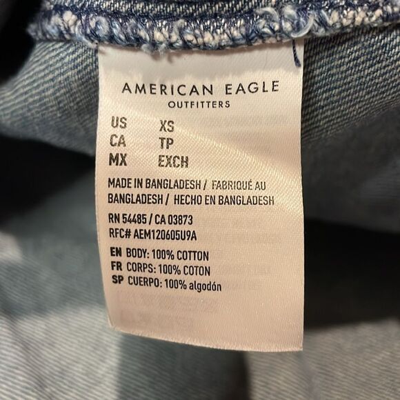 American Eagle Outfitters- Chambray Denim Full Button Down Shirt- Size XS - Picture 7 of 8